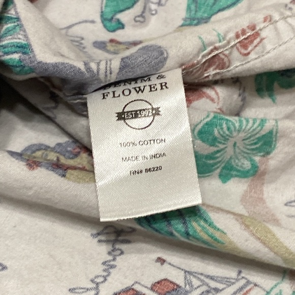 Denim & Flower Large Slim Fit Hawaiian Shirt - Picture 6 of 6